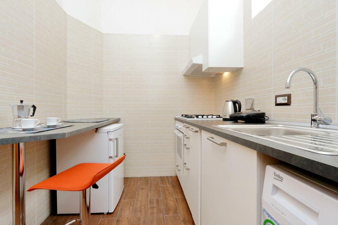 Style Apartment Julia 50 Mt From Colosseum المظهر الخارجي الصورة